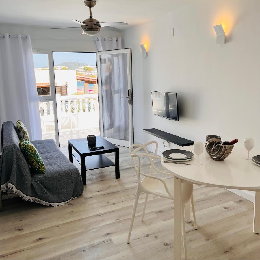 Jacaranda Apartments & Studios Es Cana Eksteriør billede