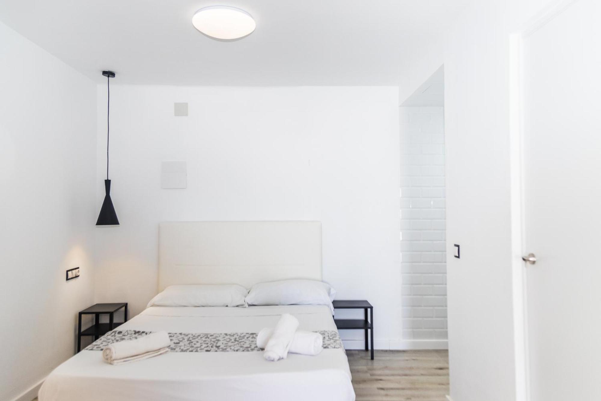 Jacaranda Apartments & Studios Es Cana Eksteriør billede