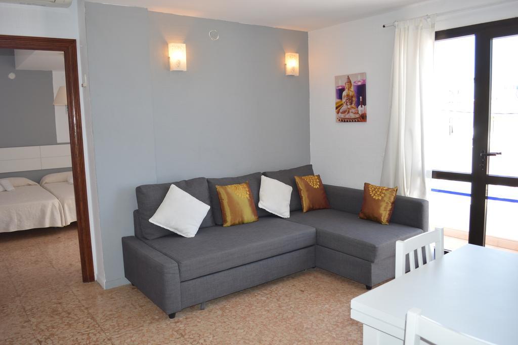 Jacaranda Apartments & Studios Es Cana Eksteriør billede